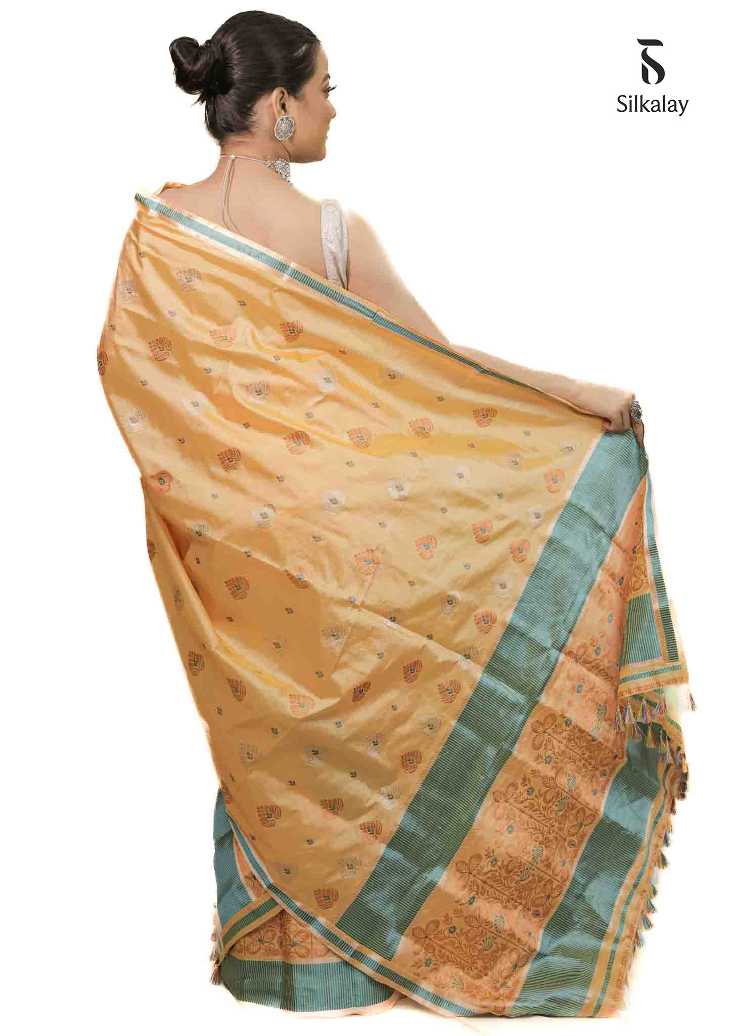 Mekhela Chaddar
